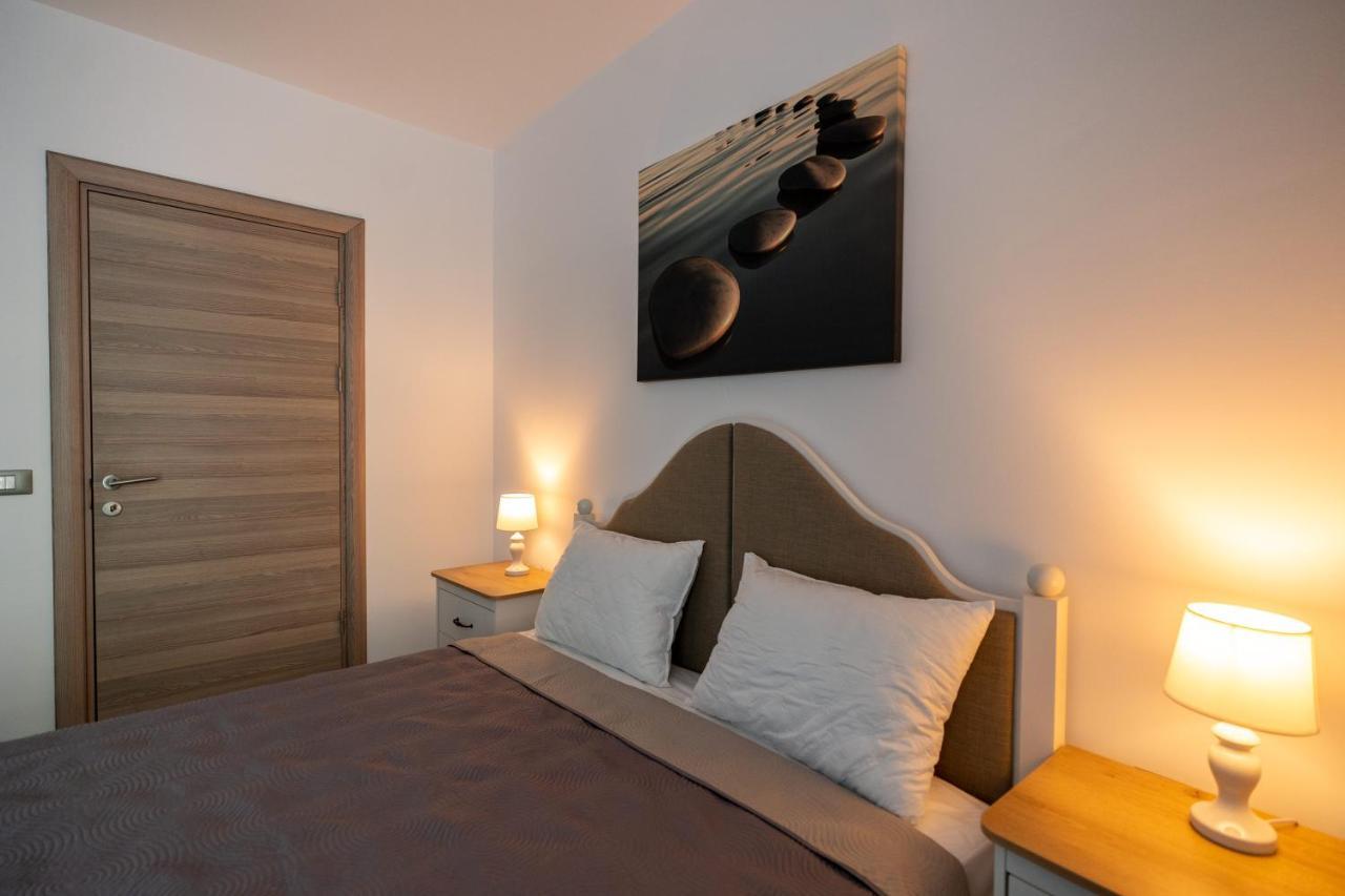 San Francisco Aparthotel Pool & Spa Mamaia Nord 那沃达利 外观 照片