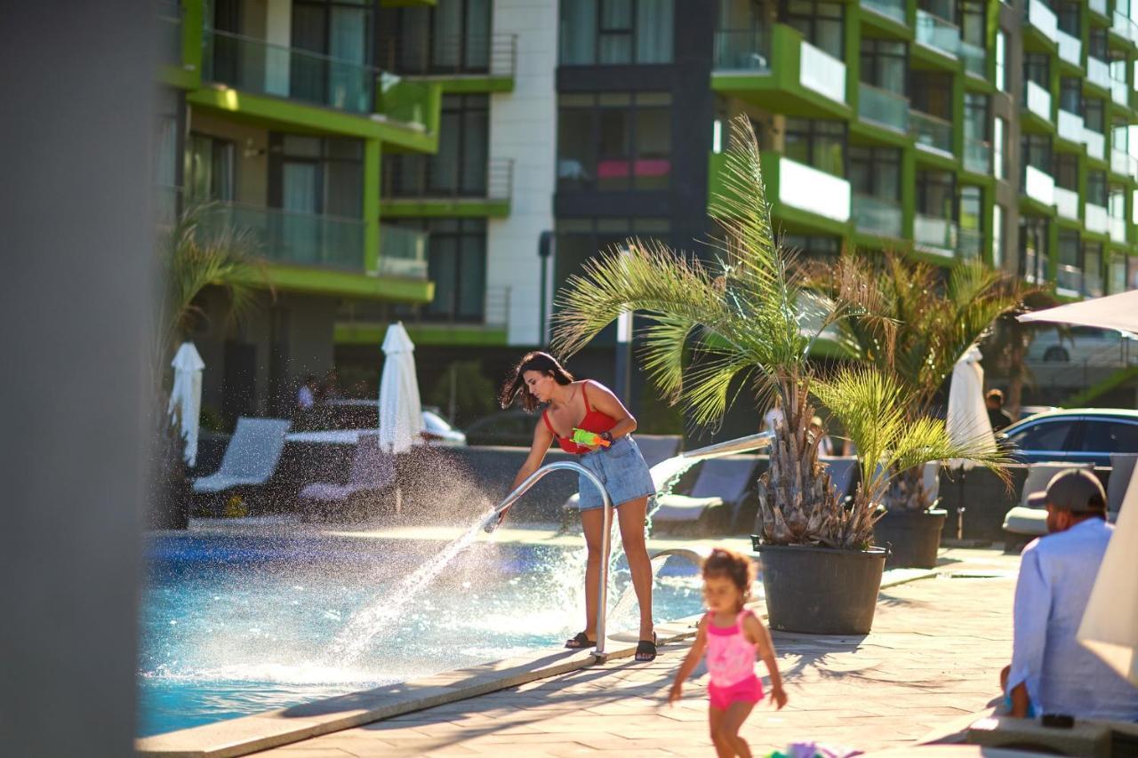 San Francisco Aparthotel Pool & Spa Mamaia Nord 那沃达利 外观 照片